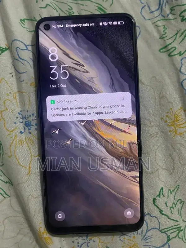 High-Performance Smartphone with Large Memory Capacity