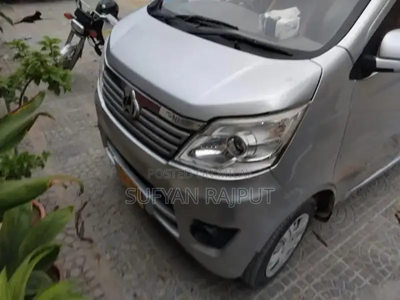 Changan Karvaan 2021 Compact Family Van with Power Steering