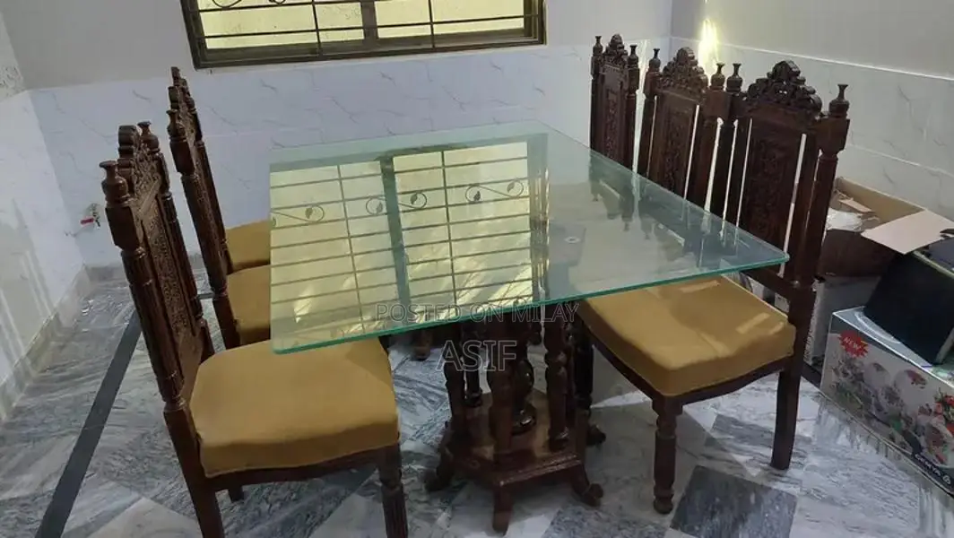 6-Seater Wooden Dining Table in Excellent Condition