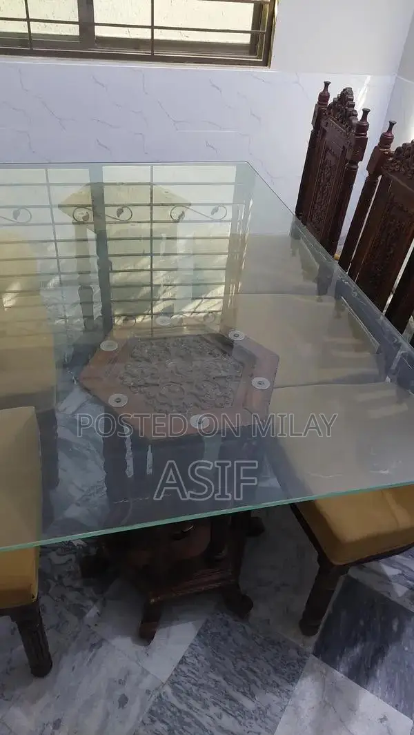 6-Seater Wooden Dining Table in Excellent Condition