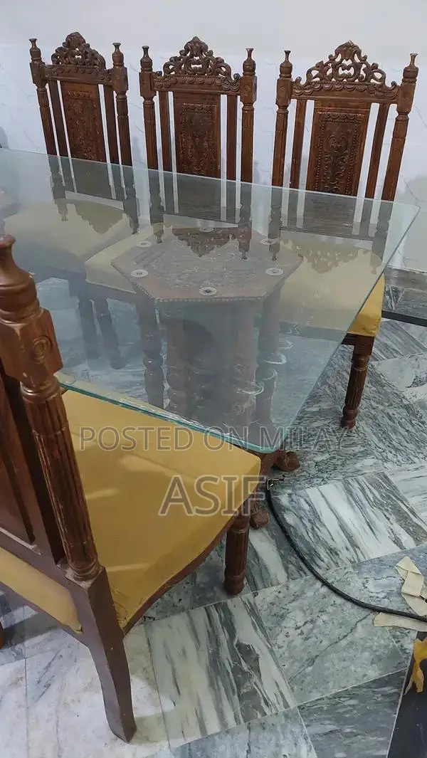 6-Seater Wooden Dining Table in Excellent Condition