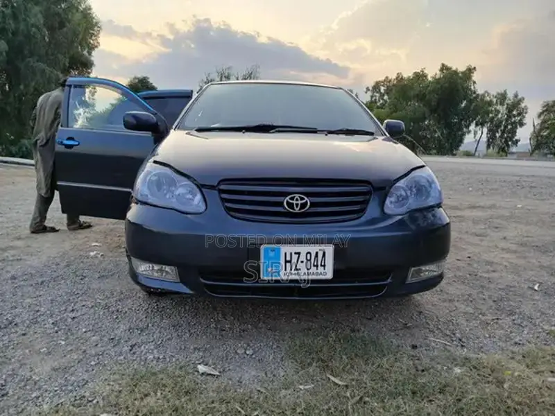 Toyota Corolla SE Sedan Automatic - Reliable Compact Car