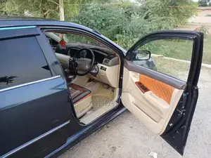 Toyota Corolla SE Sedan Automatic - Reliable Compact Car