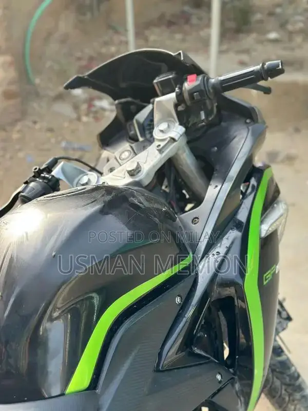 Sultan 250cc Motorcycle - High Performance Fuel-Efficient Bike