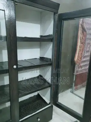 Showcase Cabinet with Mirrors and Drawers