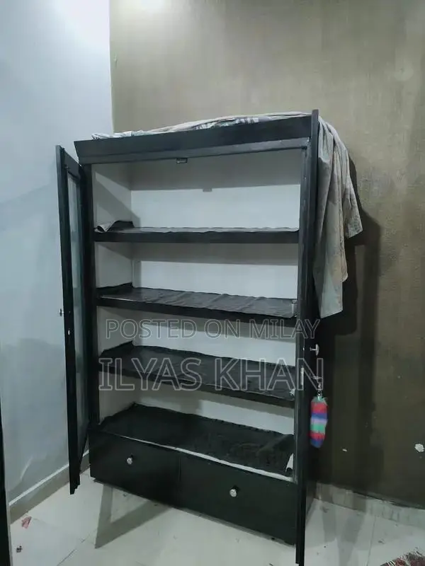 Showcase Cabinet with Mirrors and Drawers