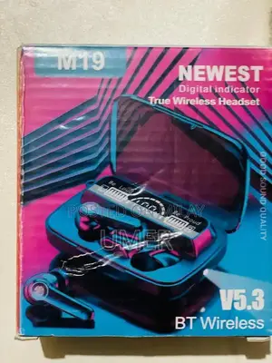 Photo - True Wireless Stereo Earbuds with LED Charging Case