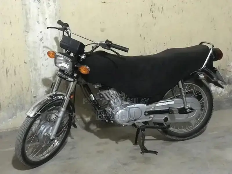 Honda 125cc Motorcycle - Low Mileage Urban Commuter