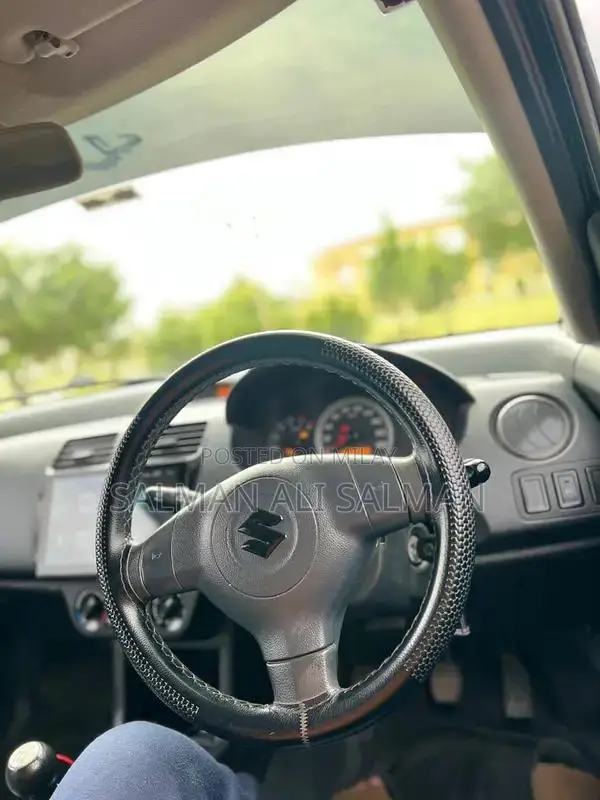 2013 Suzuki Swift DXL Compact Hatchback Low Mileage