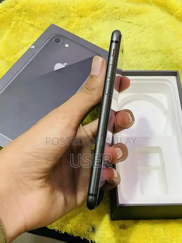 Compact Water Pack Mobile Device with Storage