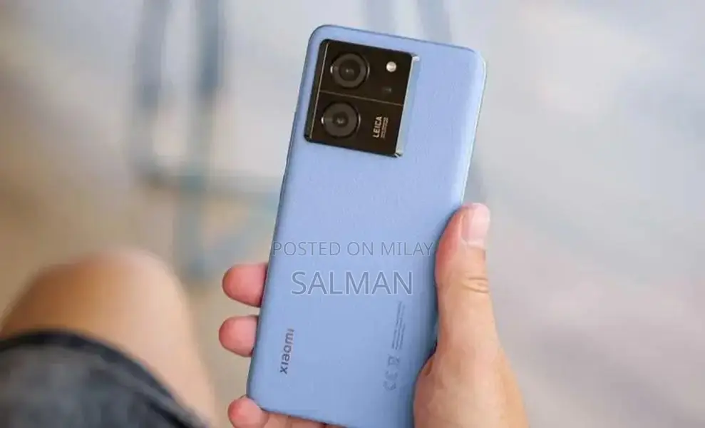 High-Performance Smartphone with Gaming and Camera Capabilities