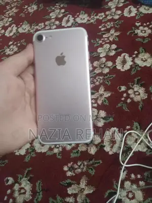 Apple iPhone 7 Factory Unlocked Smartphone