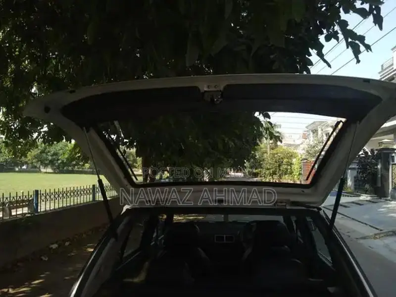 Suzuki Cultus 2016 Limited Edition Compact Sedan