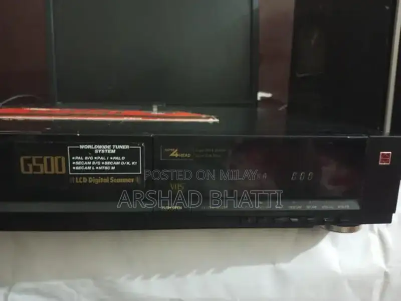 VCR G500 Video Cassette Recorder Vintage Electronics