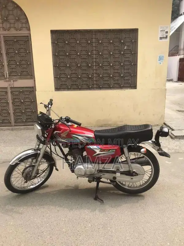 2022/23 Honda 125 Motorcycle in Excellent Condition