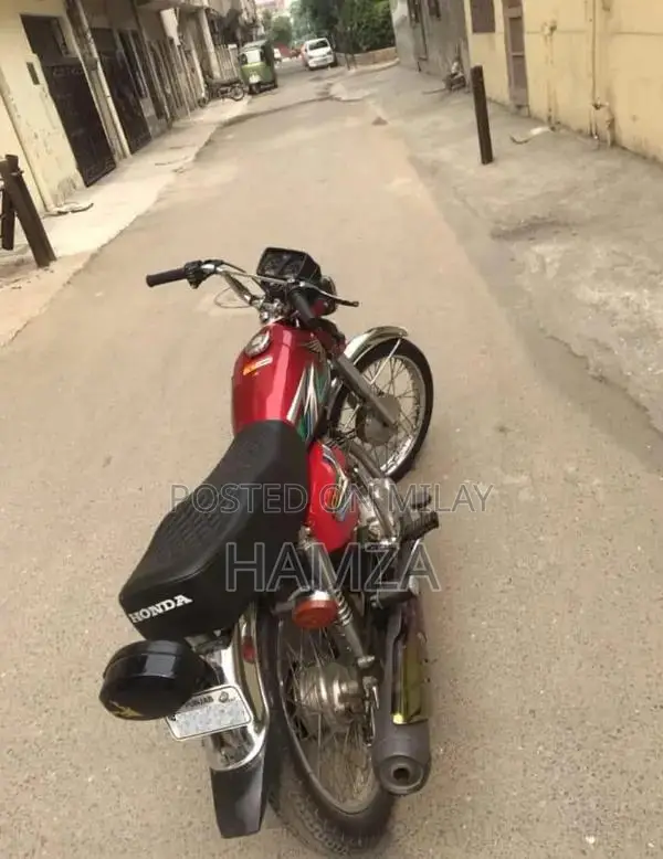 2022/23 Honda 125 Motorcycle in Excellent Condition