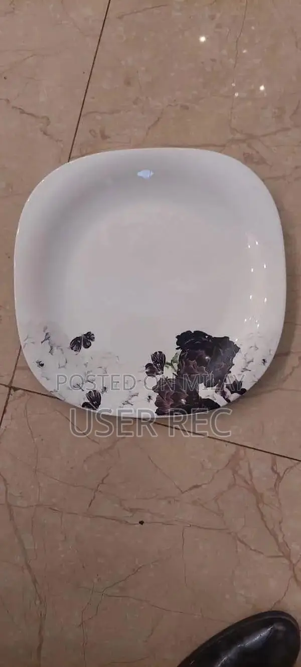 Large 72-Piece Dinnerware Set - Complete Dining Collection