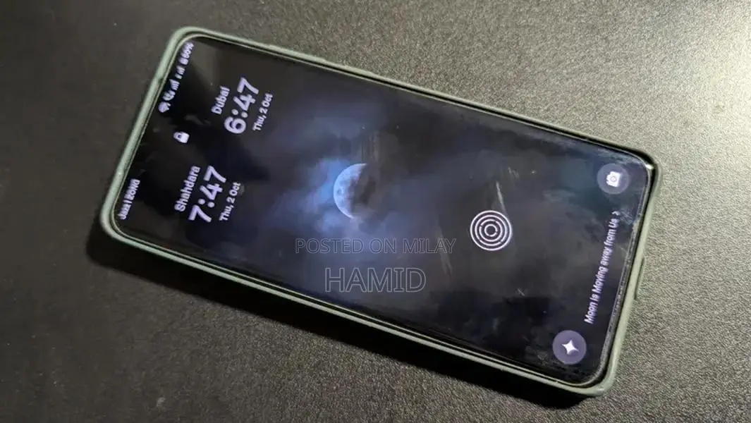 OnePlus Smartphone 12GB RAM 256GB Storage Lightly Used