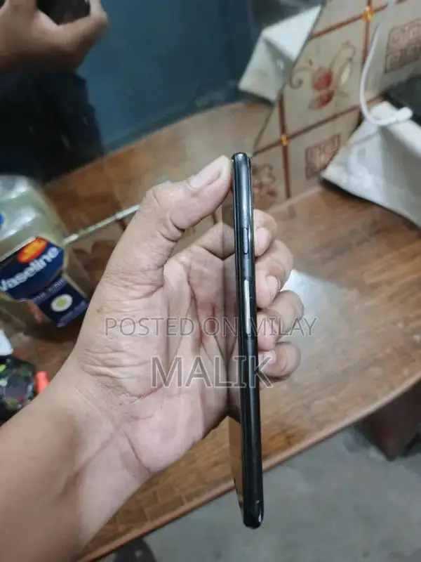 Google Pixel 3 Smartphone - 64GB Storage, Good Condition