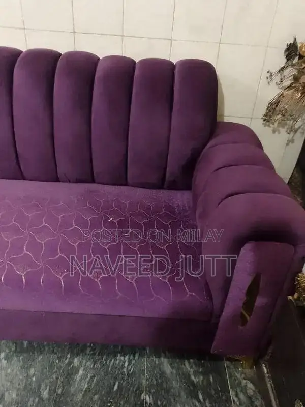 Luxury 3-Seater Sofa in Excellent Condition