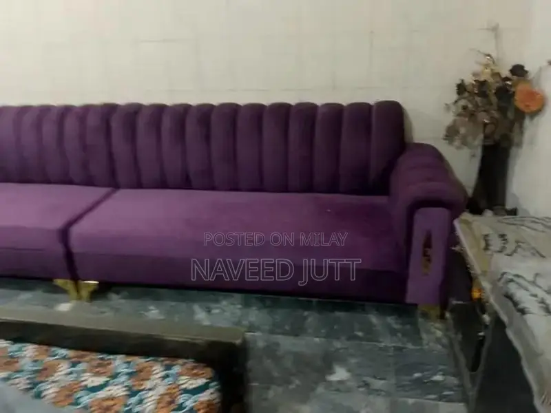 Luxury 3-Seater Sofa in Excellent Condition