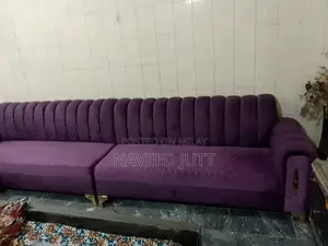 Luxury 3-Seater Sofa in Excellent Condition