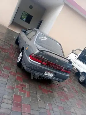 Photo - Toyota Corolla 1997 Sedan - Petrol and CNG Variant