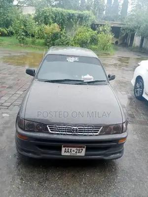 Toyota Corolla 1997 Sedan - Petrol and CNG Variant