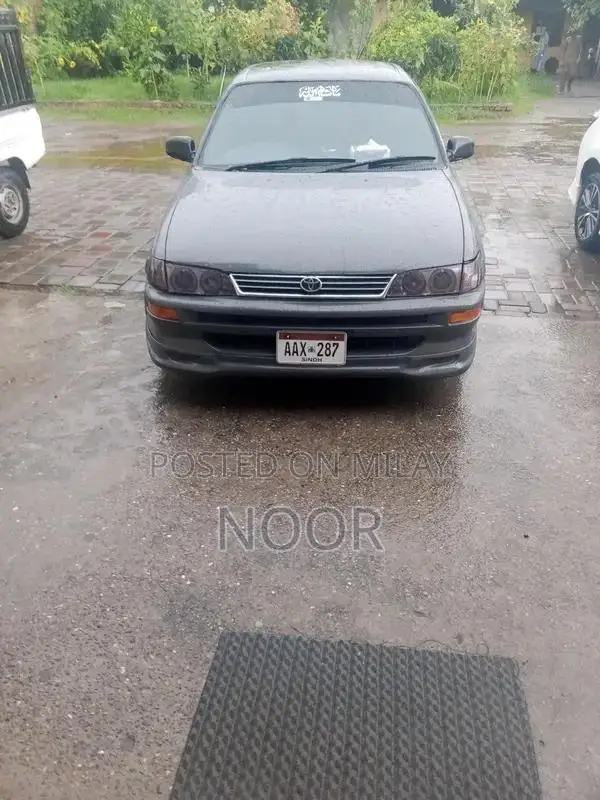 Toyota Corolla 1997 Sedan - Petrol and CNG Variant