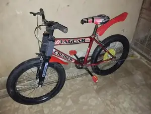 Photo - White Hand Accessory Bag in Good Condition