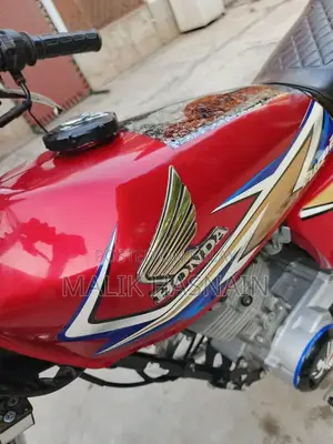 Honda 125cc Motorcycle - Good Condition
