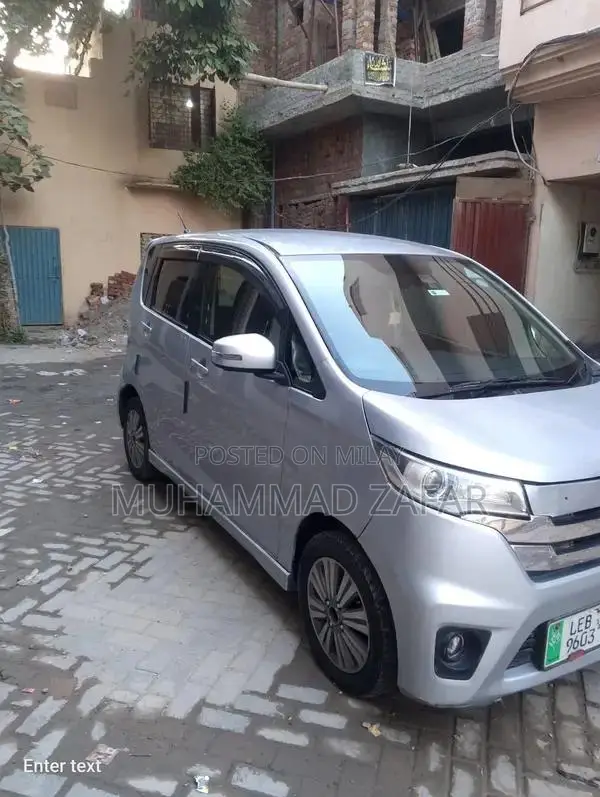 Nissan Dayz Highway Star Compact Family Hatchback