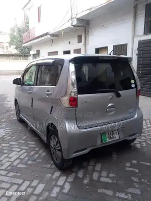 Nissan Dayz Highway Star Compact Family Hatchback