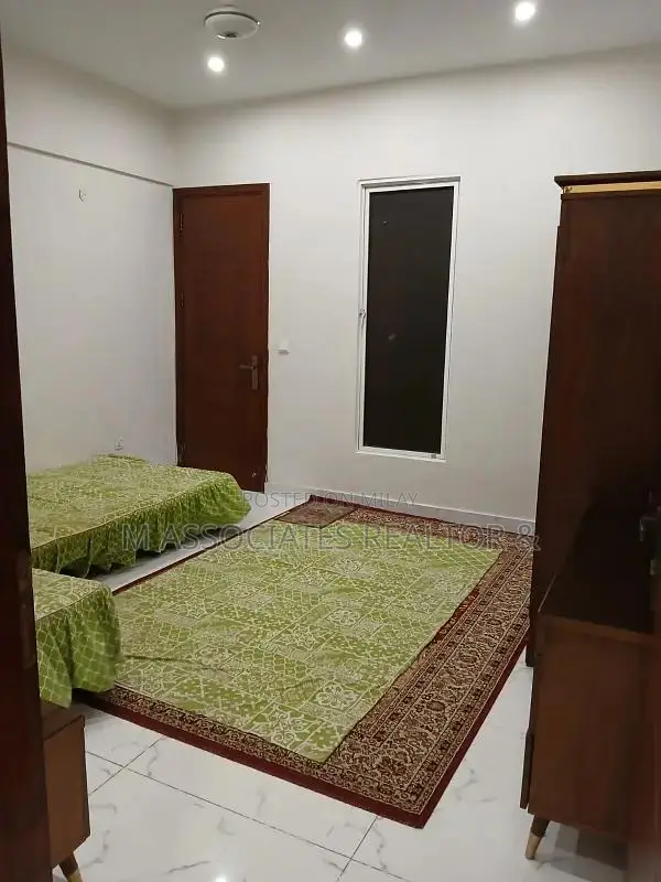 Spacious 3-Bedroom Portion in Gulshan-e-Iqbal Block-1