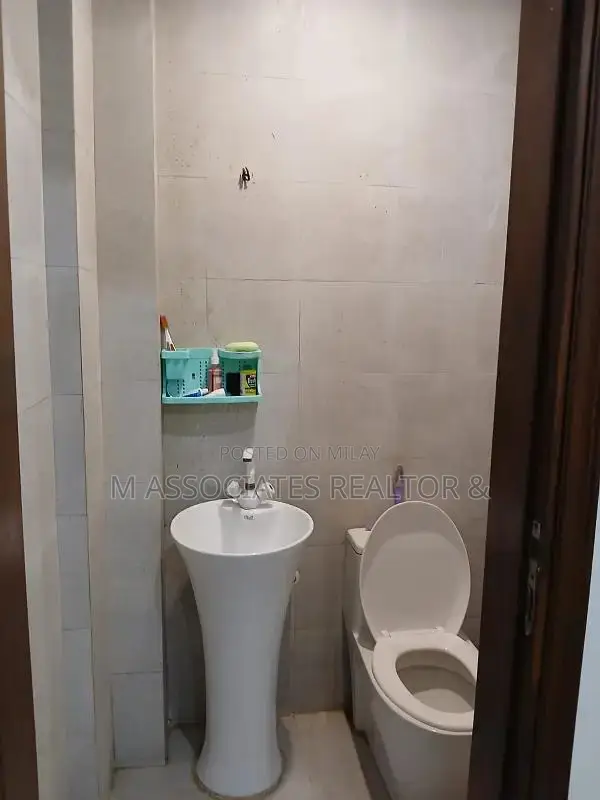 Spacious 3-Bedroom Portion in Gulshan-e-Iqbal Block-1