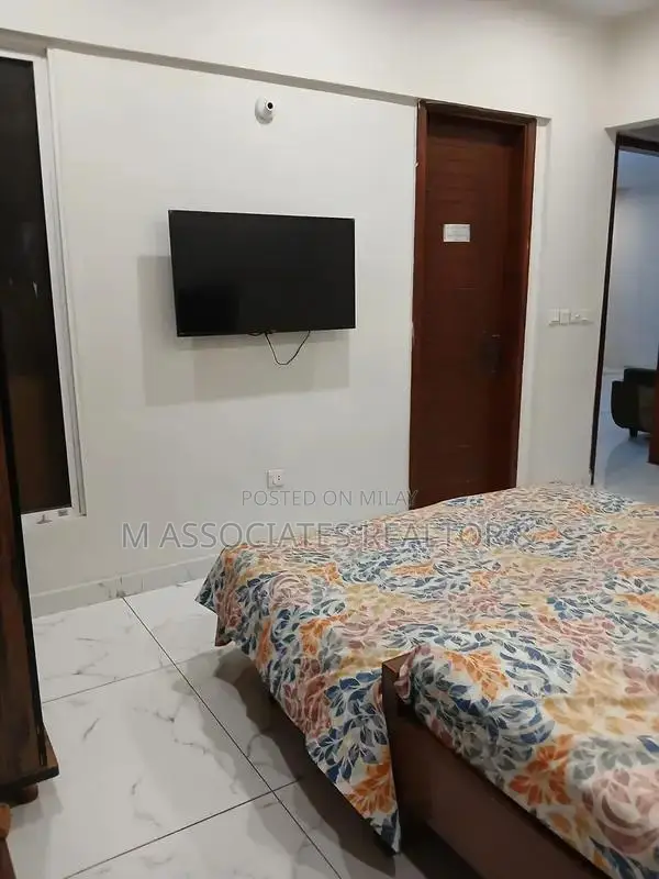 Spacious 3-Bedroom Portion in Gulshan-e-Iqbal Block-1