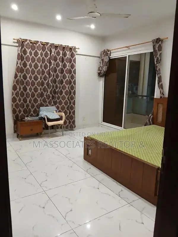 Spacious 3-Bedroom Portion in Gulshan-e-Iqbal Block-1