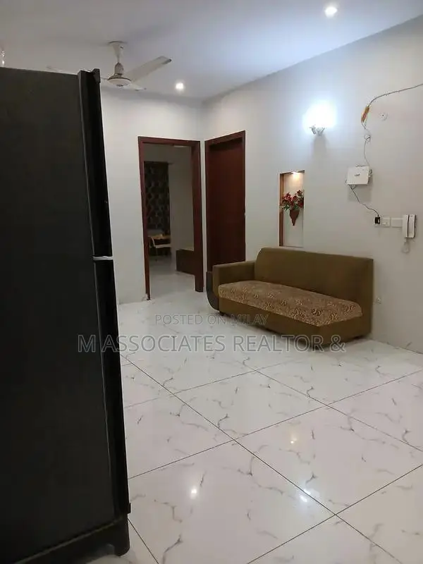 Spacious 3-Bedroom Portion in Gulshan-e-Iqbal Block-1