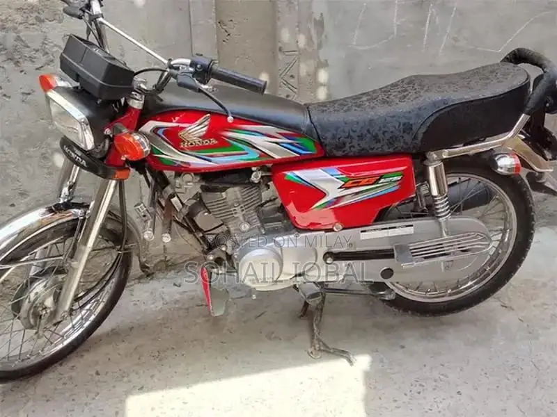 Honda CG 125 Motorcycle - Low Mileage Classic Bike