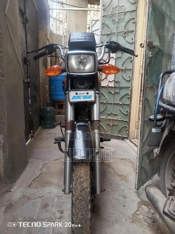 2020 CD 70 Motorcycle Unique Model with Sealed Components