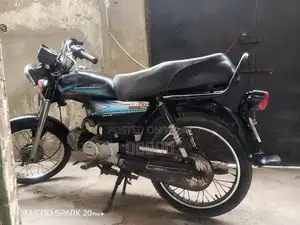 2020 CD 70 Motorcycle Unique Model with Sealed Components