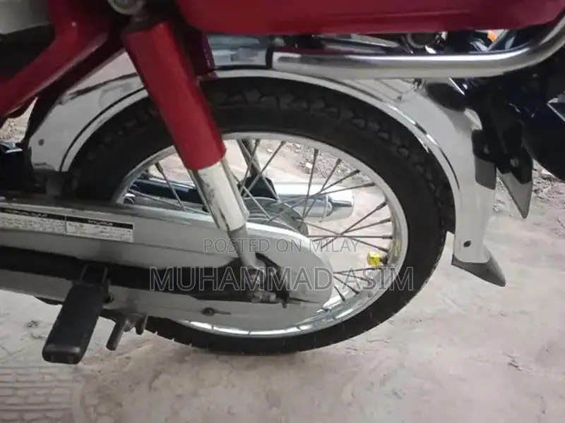 Honda CD70 Motorcycle 2022 Model Commuter Bike