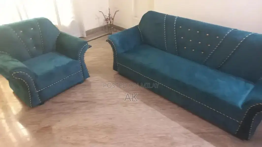 Wooden 3+1+1 Sofa Set in Excellent Condition