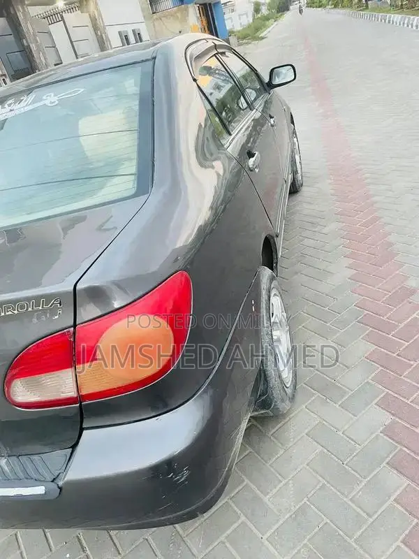 Toyota Corolla Gli Sedan 2006 Model with CNG