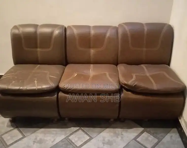 Comfortable 3 Seater Sofa - Modern Living Room Furniture