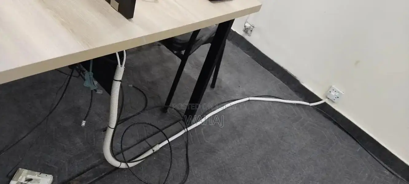 Modern Office Table with 6 Matching Chairs