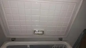 Waves Single-User Refrigerator in Excellent Condition