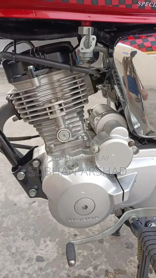 Honda CG 125 Motorcycle - Low Mileage Commuter Bike