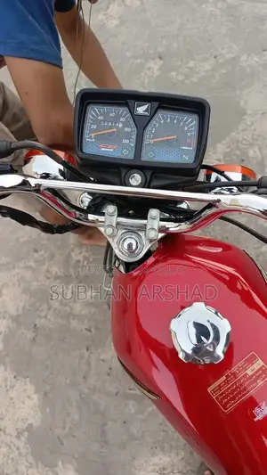 Honda CG 125 Motorcycle - Low Mileage Commuter Bike