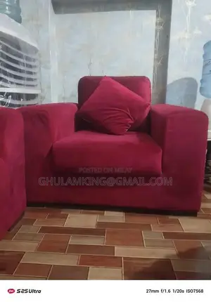 Elegant Welwat Fabric Sofa Set with 3 Pieces